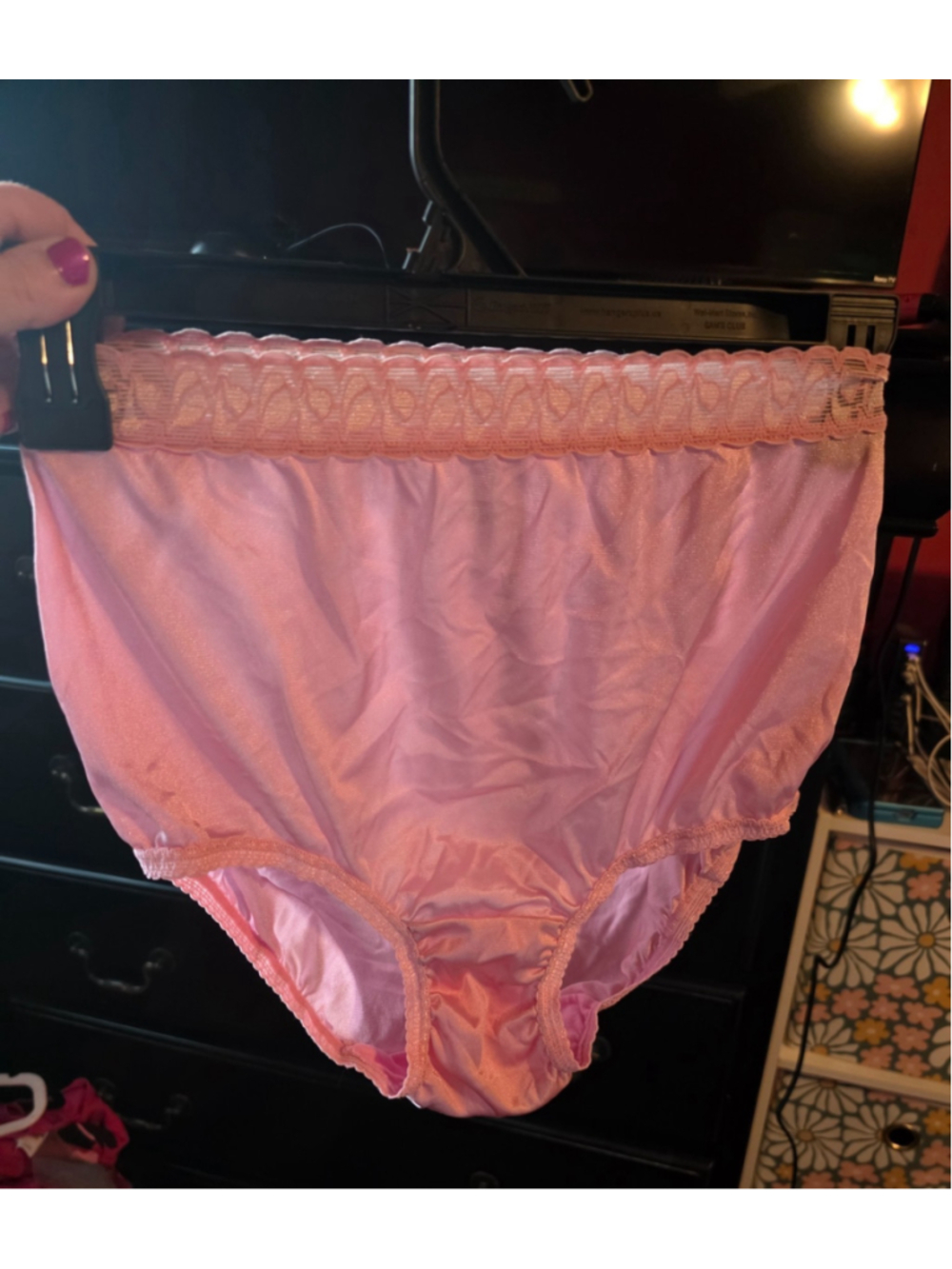 Vintage 90s Hanes Satin Lace panties Size 6 Medium pink